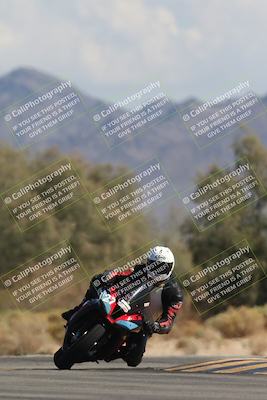 media/Oct-13-2025-Moto Forza (Mon) [[a66d839500]]/2-A Group/Session 4 Turn 7/